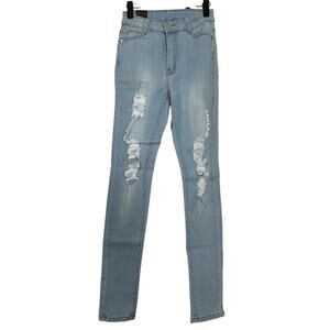 NWT B.O.B Juniors Skinny Stretch Jeans Destructed Light Wash Denim Size 3/4